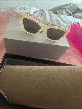 Palm Angels Cream Cat-Eye Sunglasses with Dark Lenses